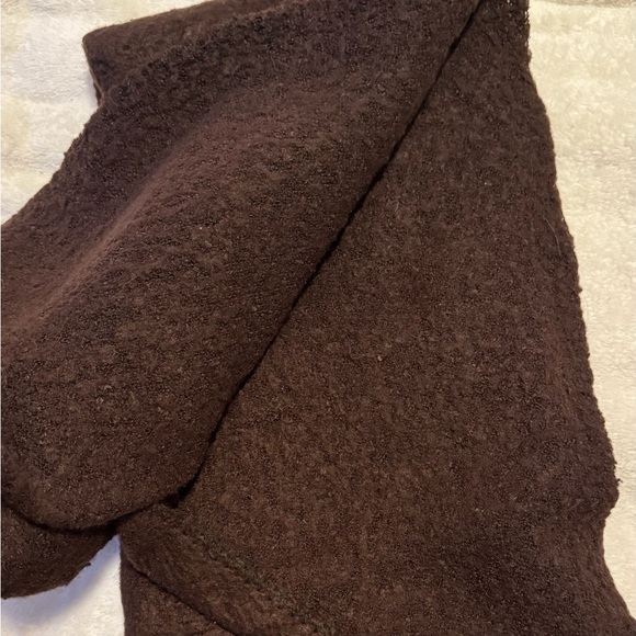 Brown scarf - Picture 1 of 2